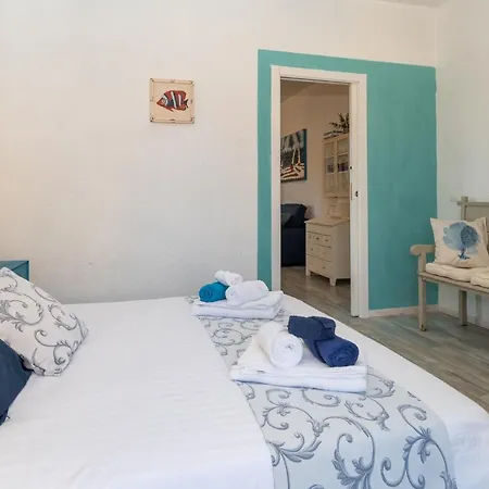 Appartement Delizioso Apt In Centro Su 2 Livelli Vicino Pineta Viareggio