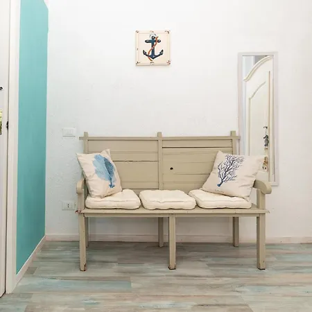 Delizioso Apt In Centro Su 2 Livelli Vicino Pineta Appartement *