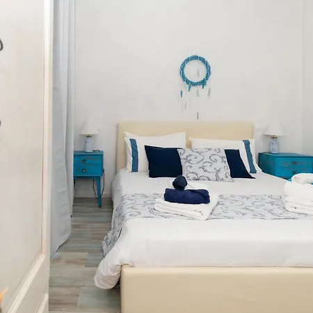 Delizioso Apt In Centro Su 2 Livelli Vicino Pineta
