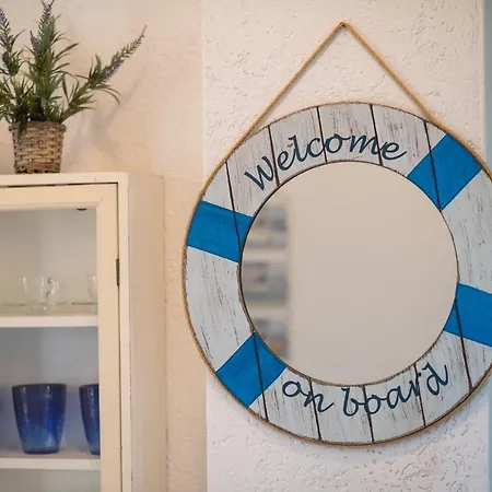 Delizioso Apt In Centro Su 2 Livelli Vicino Pineta Viareggio