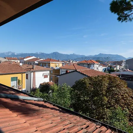 Appartement Delizioso Apt In Centro Su 2 Livelli Vicino Pineta Viareggio